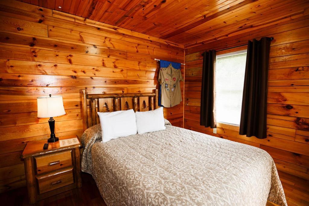 The Cabins At Pine Haven - Beckley Beaver Exterior photo