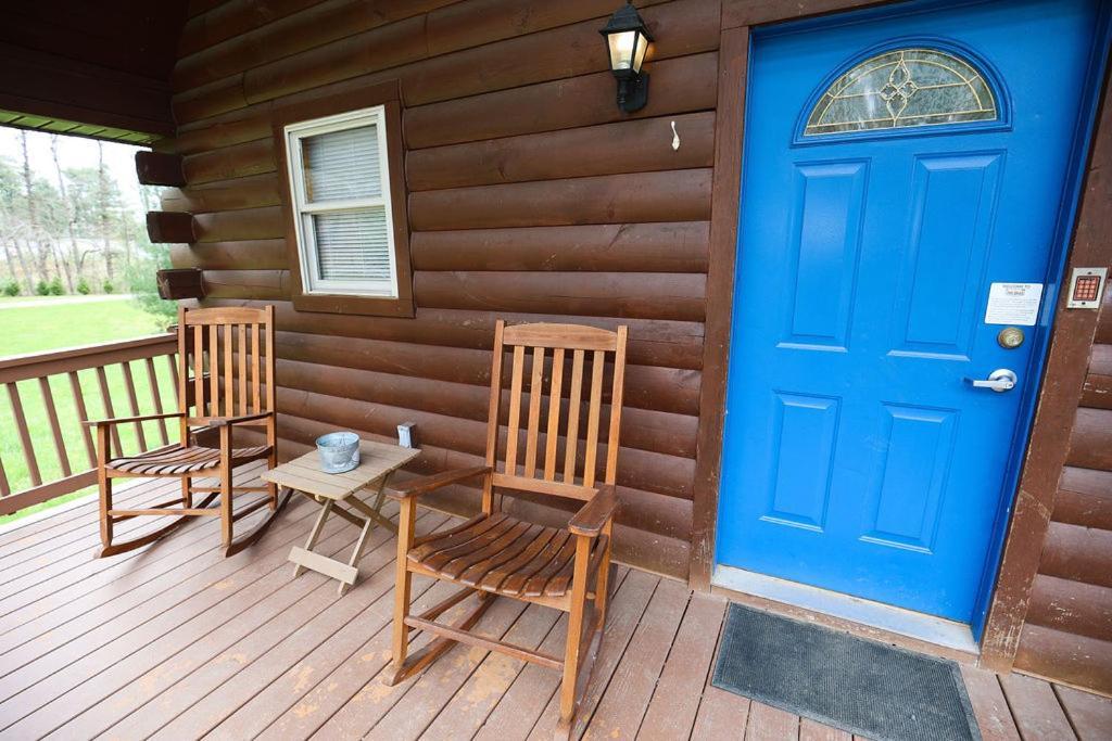 The Cabins At Pine Haven - Beckley Beaver Exterior photo