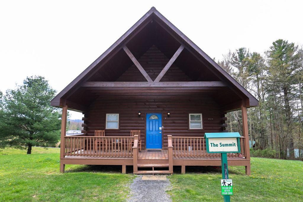 The Cabins At Pine Haven - Beckley Beaver Exterior photo